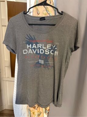 Harley Davidson woman’s T-shirt size large